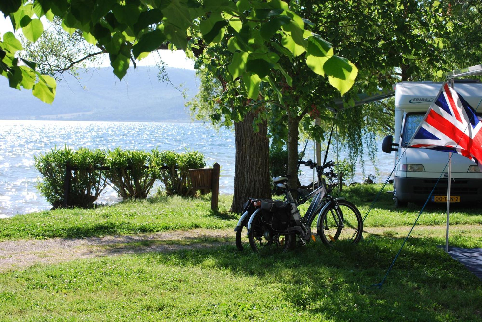 International Glamping Lago Di Bracciano Trevignano Romano Buitenkant foto