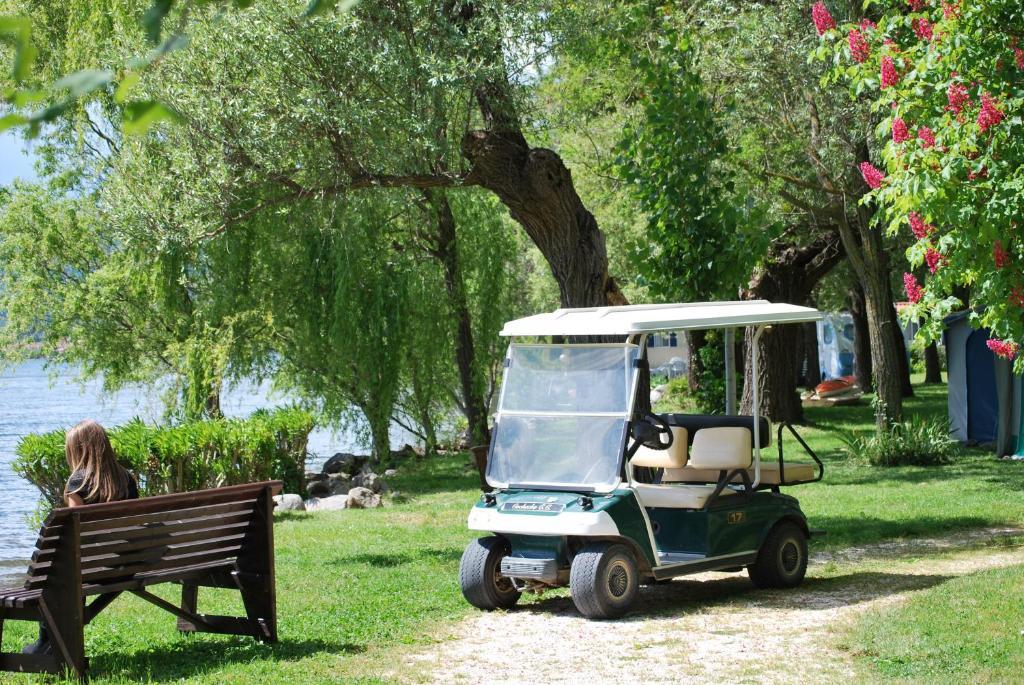 International Glamping Lago Di Bracciano Trevignano Romano Buitenkant foto